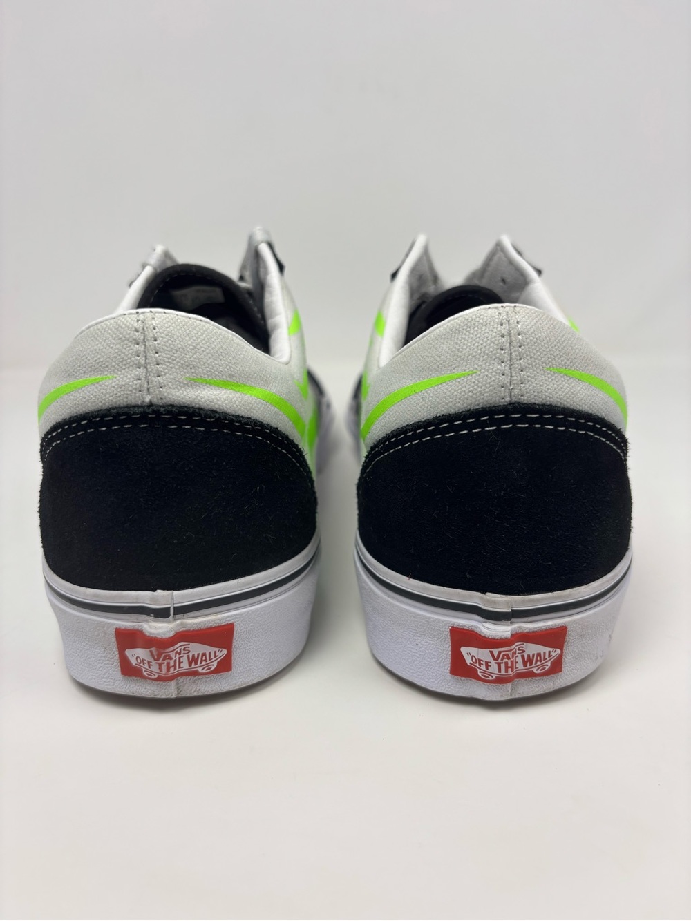 Vans Men’s Shoes Black & Neon Green Flame Old Skool Sneakers Size 13 - Picture 4 of 16